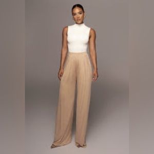 JLUXLABEL TAN STRETCHY WAISTBAND. NEVER WORN ONLY TRIED ON.